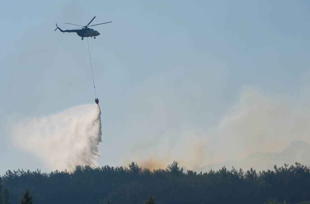 Bornova’daki orman yangını 23 saat sonra kontrol altına alındı 29